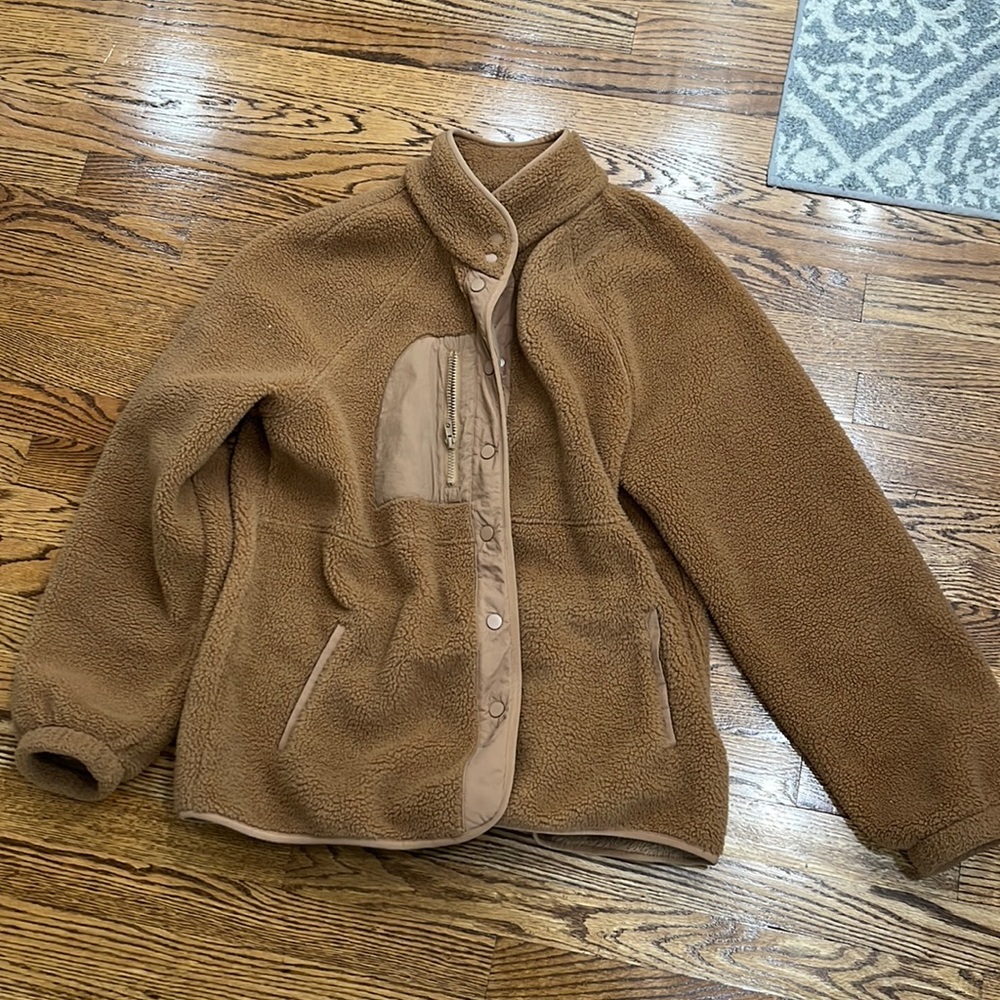 Women's camel color button up fleece - size XL